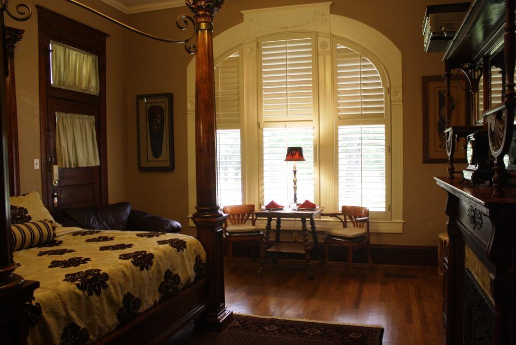 Bed and Breakfast Angel'S Nest Уэтерфорд Номер фото